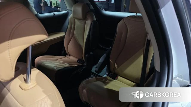 Kia Carnival 4th generation 2022 Белый из Кореи, фото 2