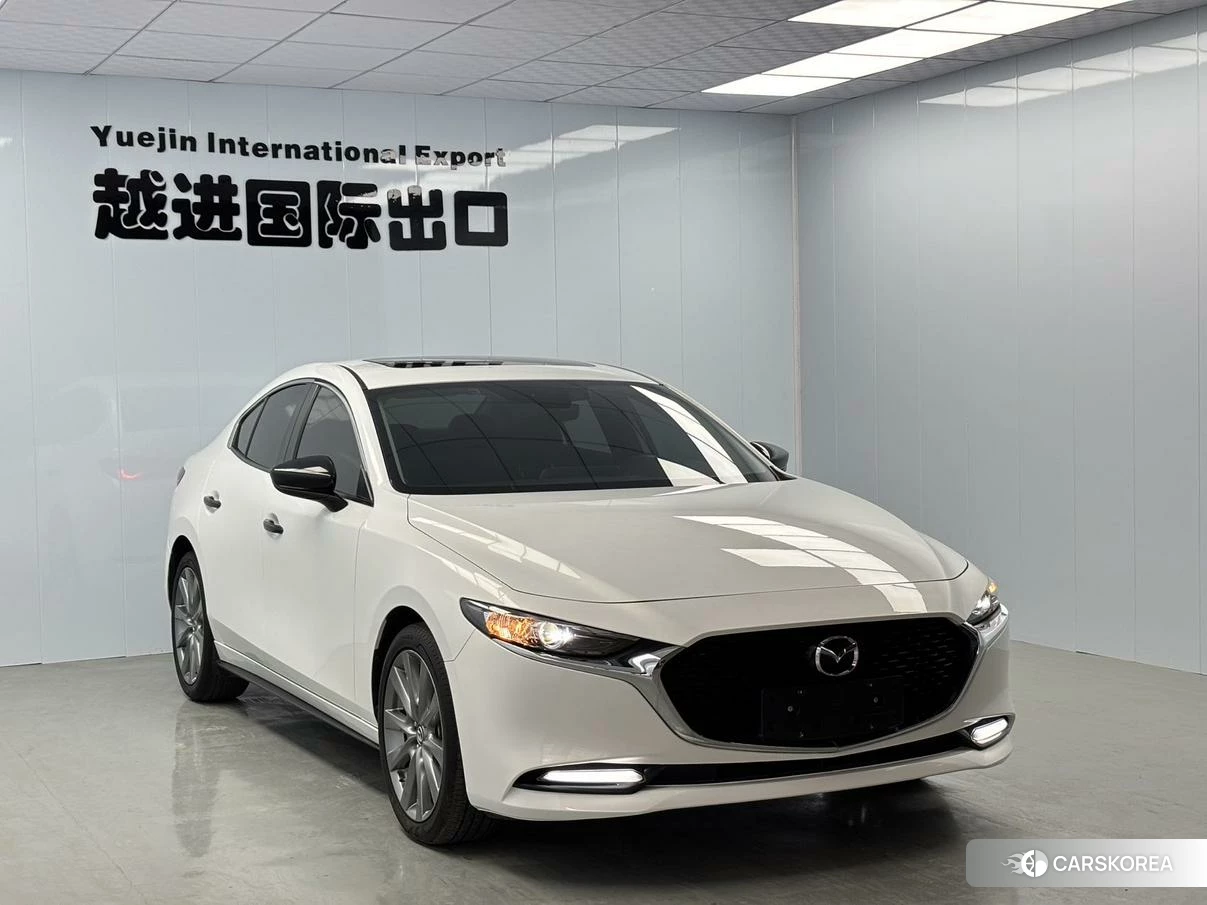 Mazda 3 2022 Белый из Китая, фото 2
