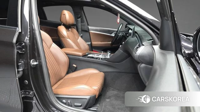 Genesis G70 2018 Черный из Кореи, фото 2
