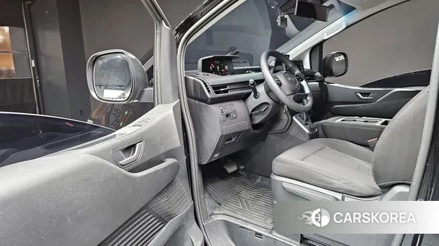 Hyundai Staria 2021 Черный из Кореи, фото 2