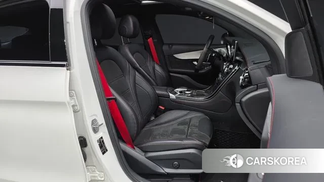 Mercedes-Benz GLC-Class X253 2019 Белый из Кореи, фото 2