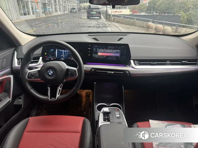 BMW iX1 2024 Черный из Китая, фото 2
