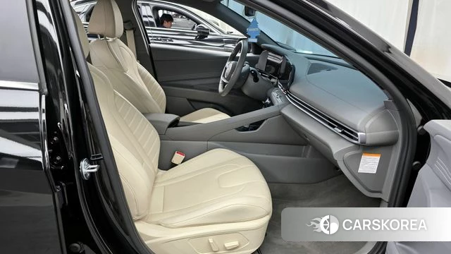 Hyundai The New Avante Hybrid (CN7) 2025 Черный из Кореи, фото 2