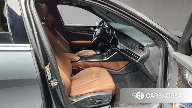 Audi A6 (C8) 2020 Серый из Кореи, фото 2
