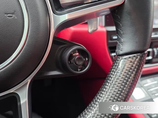 Porsche Macan 2021 Черный из Кореи, фото 2