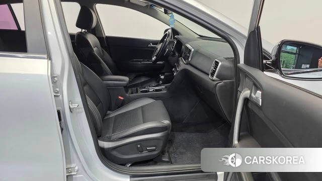 Kia Sportage The Bold 2019 Серебряный из Кореи, фото 2