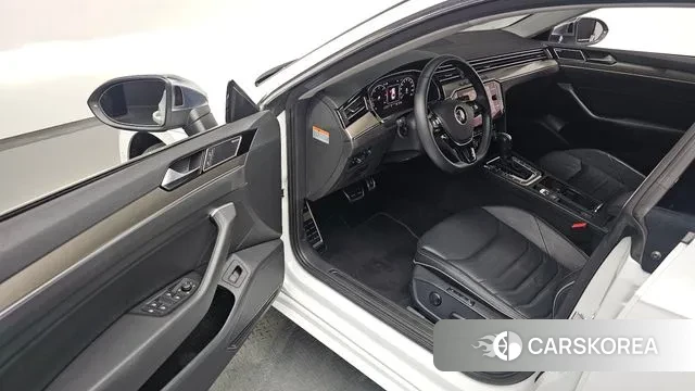 Volkswagen Arteon 2020 Белый из Кореи, фото 2