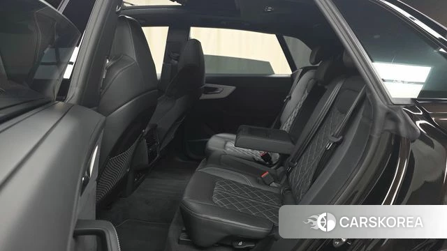 Audi Q8 (4M) 2023 Коричневый из Кореи, фото 2