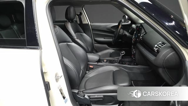 Mini Cooper Clubman 2018 Жемчужный цвет из Кореи, фото 2