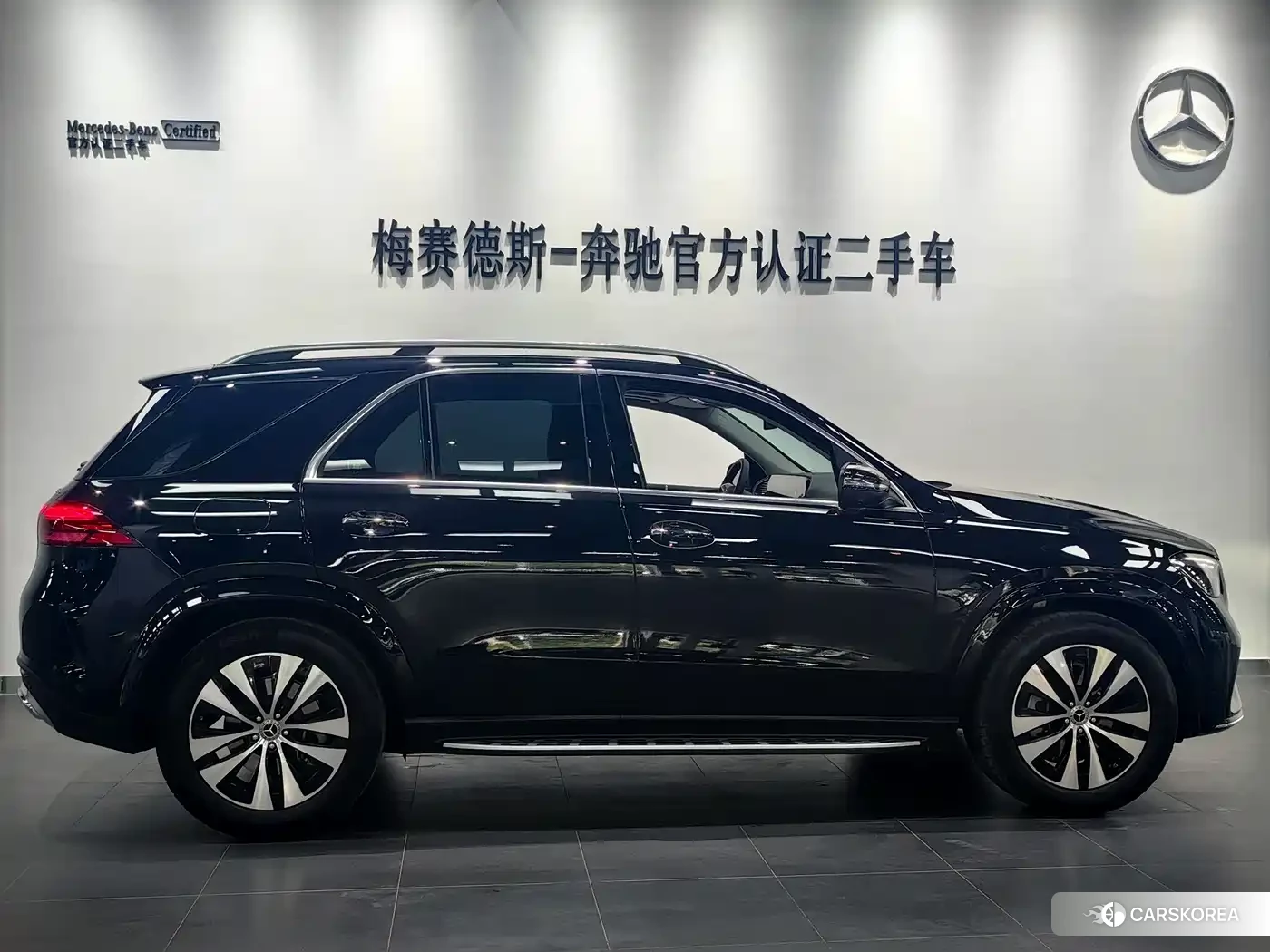 Mercedes-Benz GLE (imported) 2025 Черный из Китая, фото 2