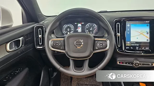 Volvo XC40 2020 Белый из Кореи, фото 2
