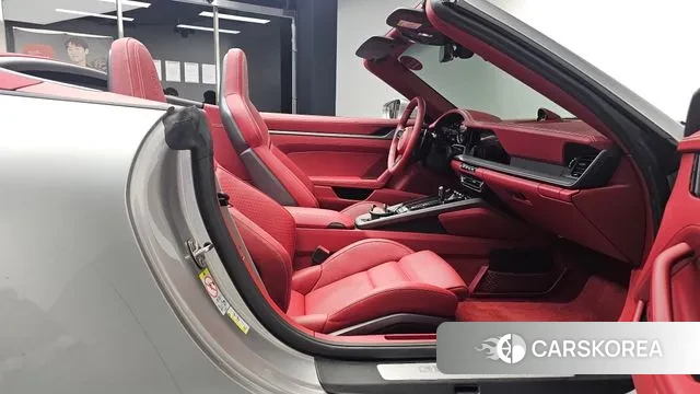 Porsche 911(992) 2024 Серебряный из Кореи, фото 2