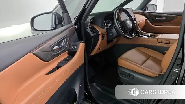 Toyota Alphard 4th Generation 2023 Черный из Кореи, фото 2