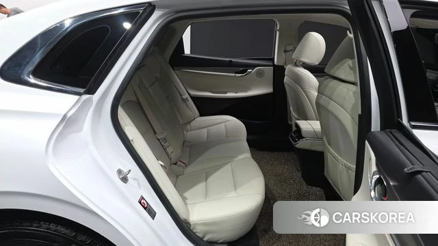 Hyundai The New Grandeur IG Hybrid 2022 Белый из Кореи, фото 2