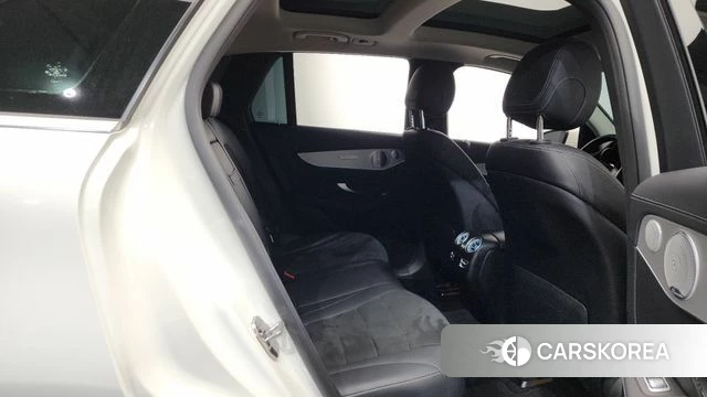 Mercedes-Benz GLC-Class X253 2019 Белый из Кореи, фото 2