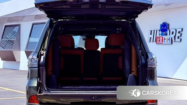 Lexus LX 2023 Зеленый из Китая, фото 2