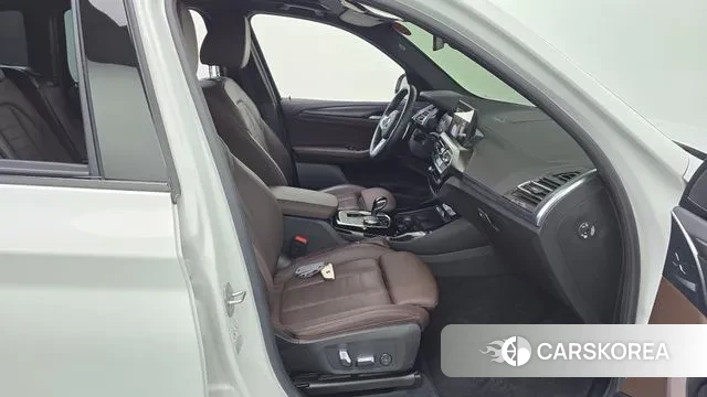 BMW X3 (G01) 2023 Белый из Кореи, фото 2