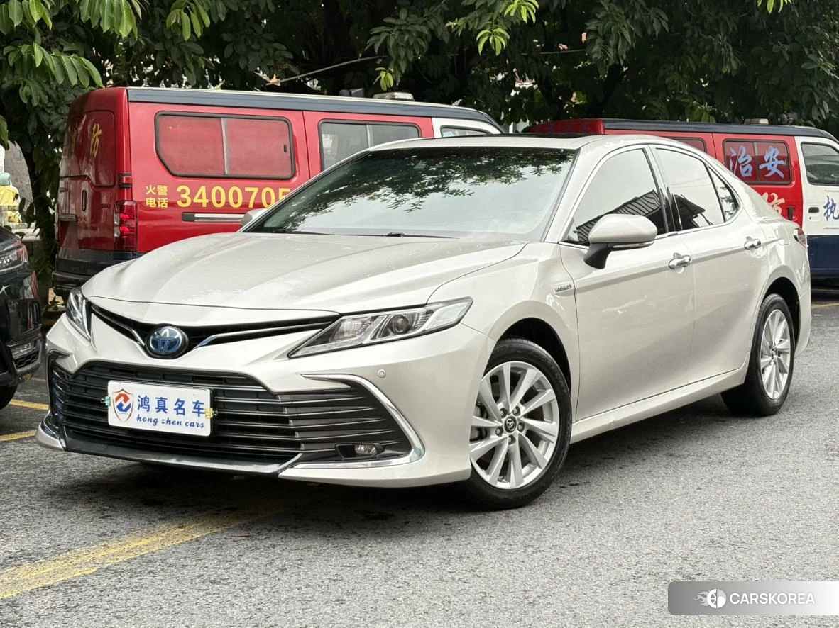 Toyota Camry 2021 Шампань из Китая, фото 2