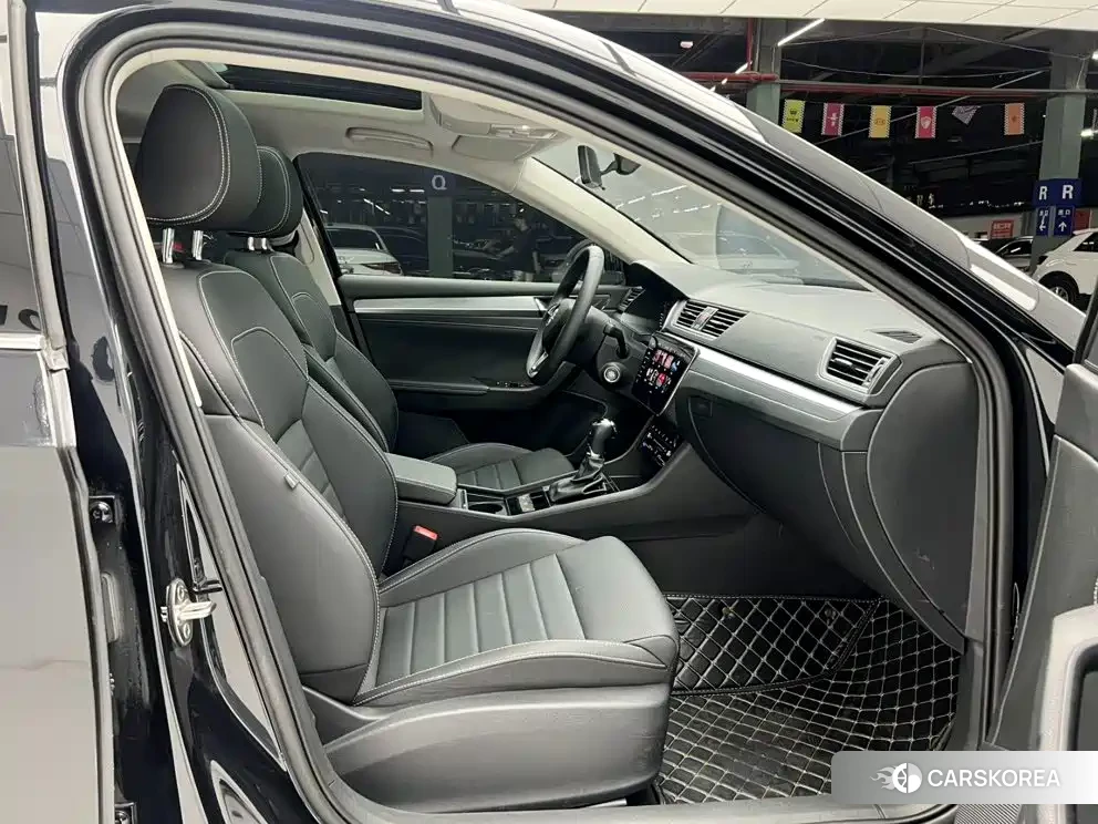 Skoda Superb 2024 Черный из Китая, фото 3