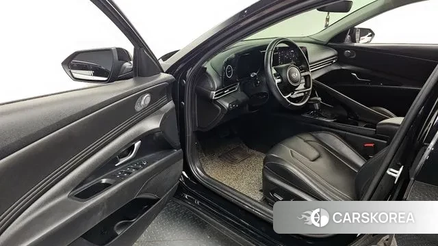 Hyundai Avante (CN7) 2022 Черный из Кореи, фото 2