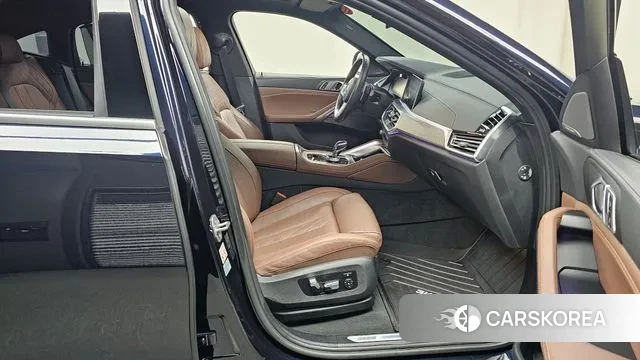 BMW X6 (G06) 2022 Черный из Кореи, фото 2