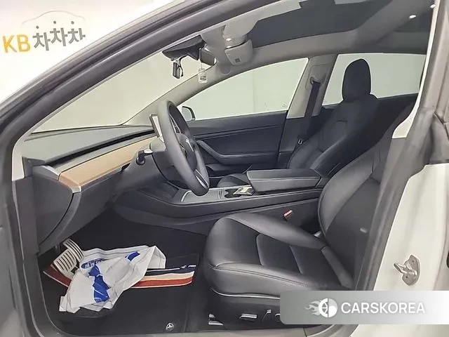 Tesla Model 3 2021 Белый из Кореи, фото 2