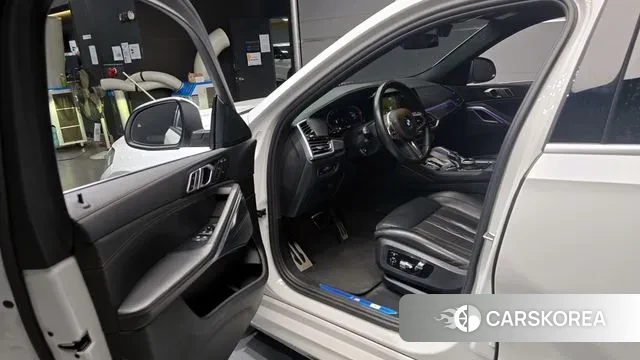 BMW X6 (G06) 2022 Белый из Кореи, фото 2