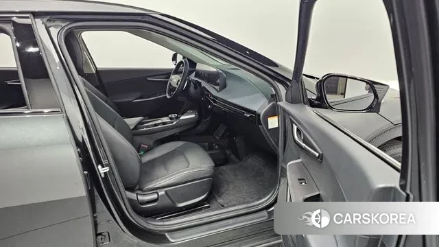 Kia EV6 2022 Серый из Кореи, фото 2