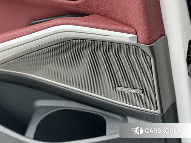 BMW 3 series 2021 Белый из Китая, фото 2