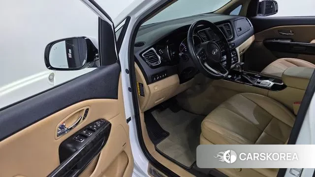 Kia The New Carnival 2019 Белый из Кореи, фото 2