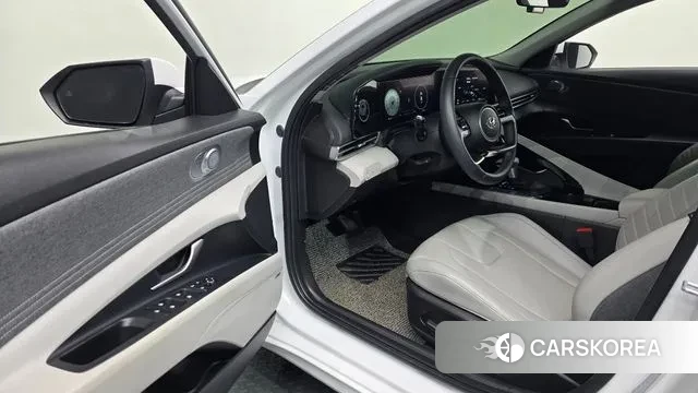 Hyundai Avante (CN7) 2022 Белый из Кореи, фото 2