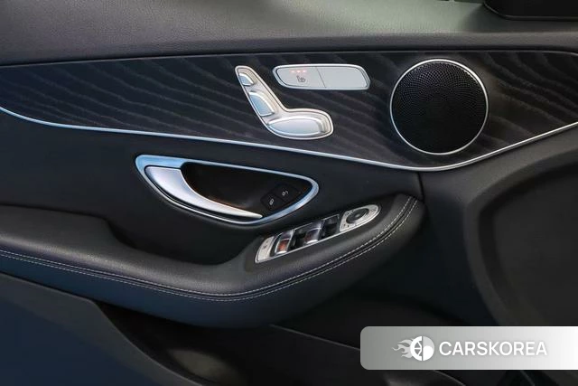 Mercedes-Benz Class C (imported) 2019 Белый из Китая, фото 2