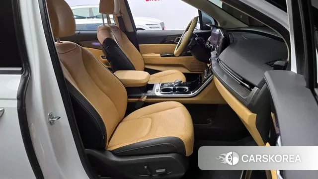 Kia Carnival 4th generation 2023 Белый из Кореи, фото 2