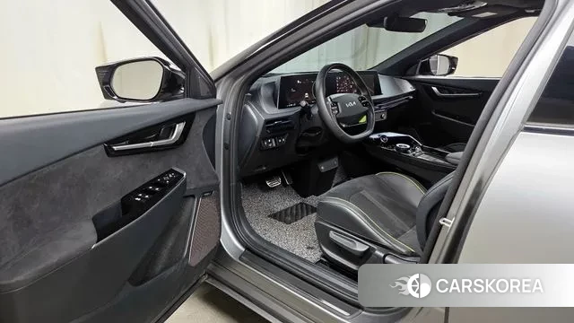 Kia EV6 2023 Серебряный из Кореи, фото 2