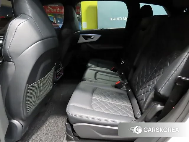 Audi Q7 (4M) 2023 Белый из Кореи, фото 2