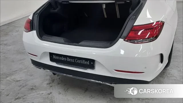 Mercedes-Benz CLS-Class C257 2023 Белый из Кореи, фото 2