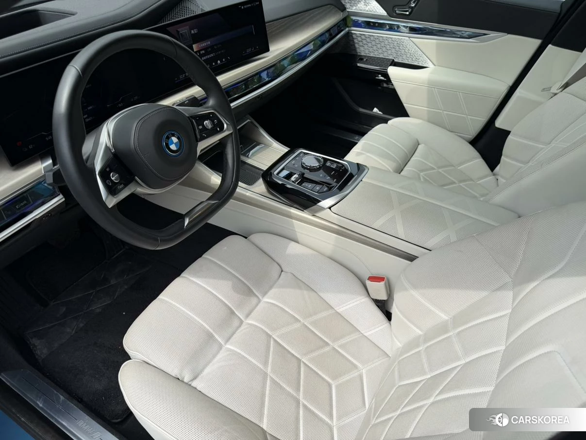 BMW i7 2022 Синий из Китая, фото 2