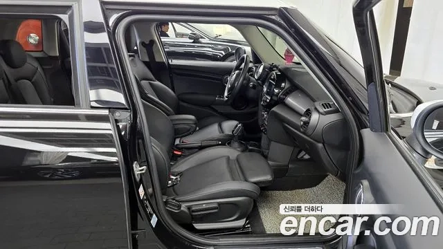 Mini Cooper 2020 Черный из Кореи, фото 2