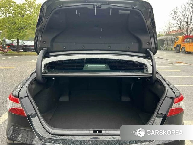 Toyota Camry 2024 Черный из Китая, фото 2
