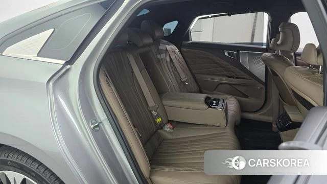 Kia K8 Hybrid 2023 Серебристо-серый из Кореи, фото 2