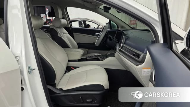 Kia Sportage 5th Generation Hybrid 2022 Белый из Кореи, фото 2
