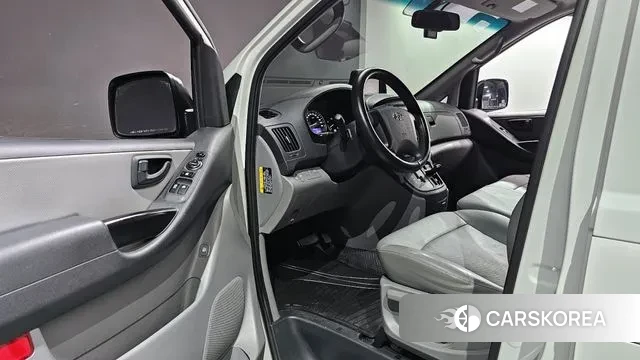 Hyundai The New Grand Starex 2021 Белый из Кореи, фото 2