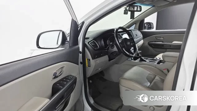 Kia The New Carnival 2018 Белый из Кореи, фото 2