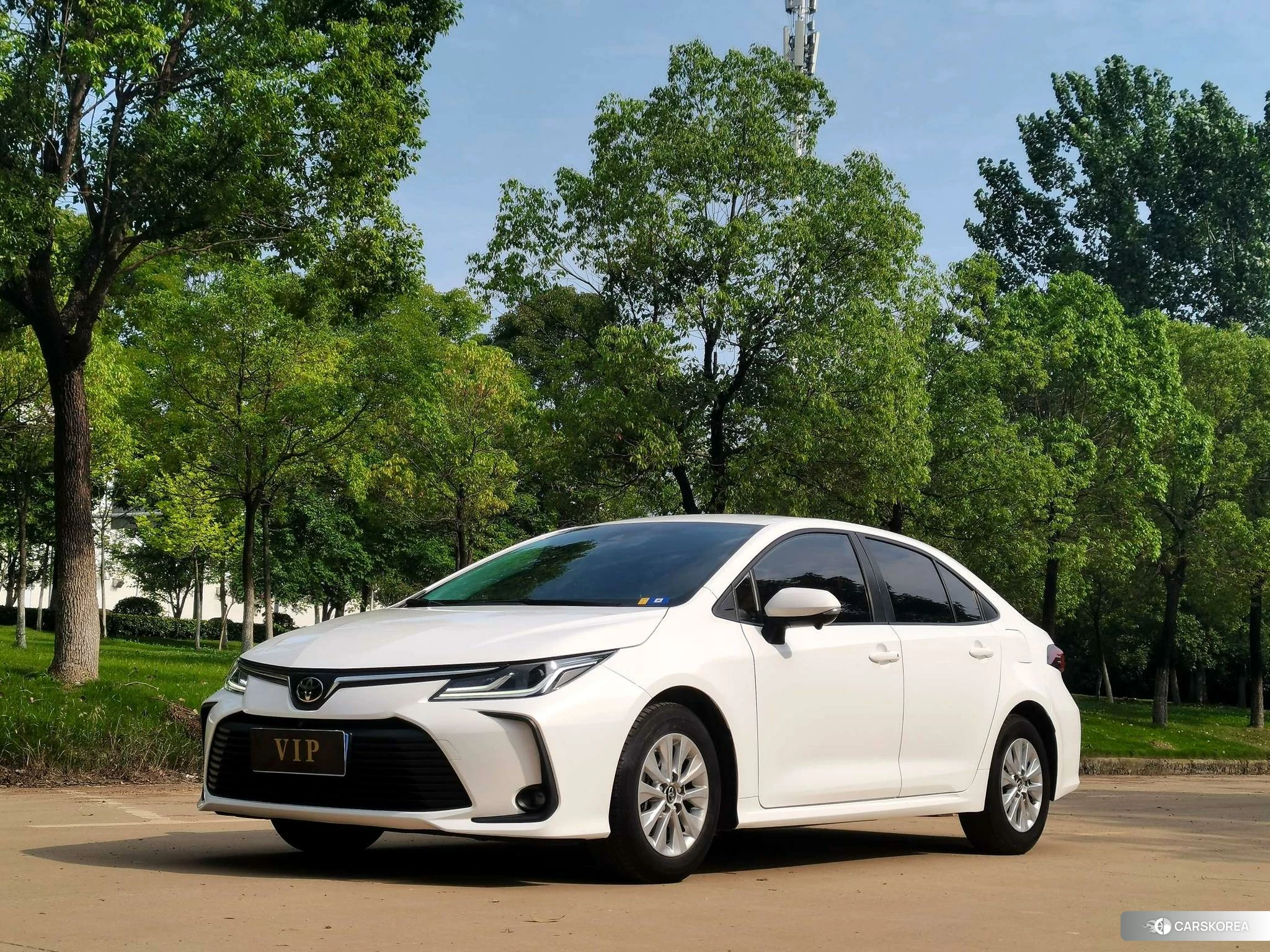 Toyota Corolla 2022 Белый из Китая, фото 2