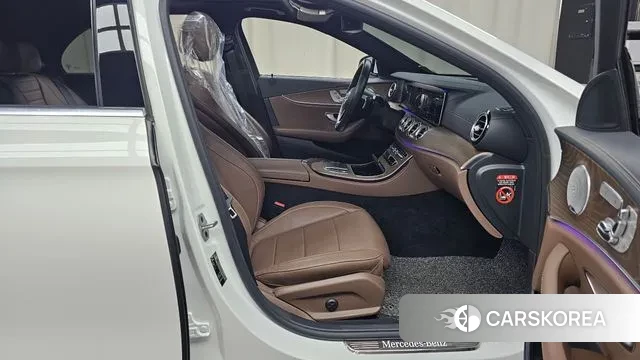 Mercedes-Benz E-Class W213 2020 Белый из Кореи, фото 2