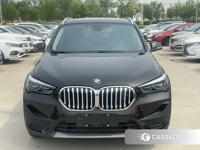 BMW X1 2021 Черный из Китая, фото 2