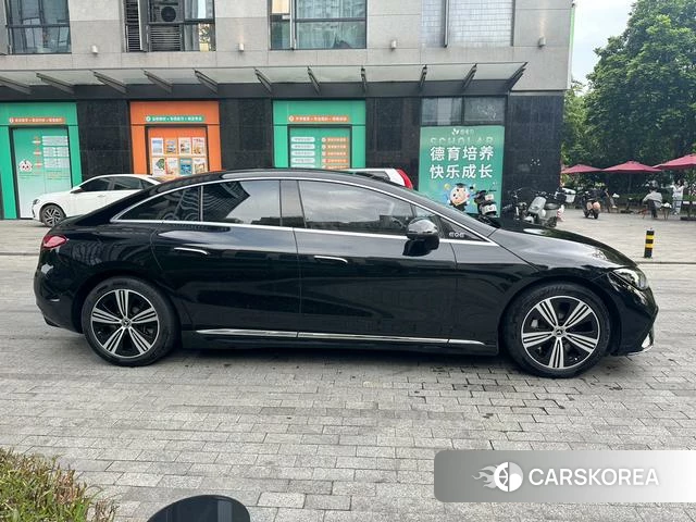 Mercedes-Benz EQE 2023 Черный из Китая, фото 2