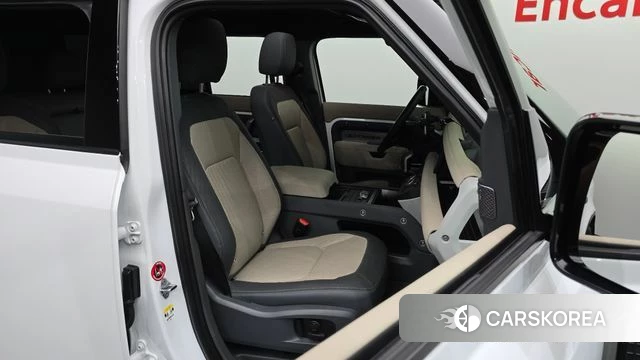 Land Rover Defender (L663) 2022 Белый из Кореи, фото 2