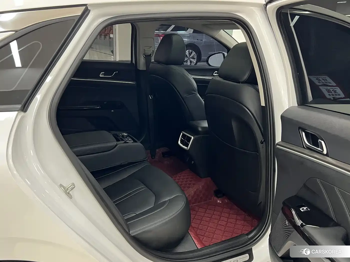 Kia K5 2022 Белый из Китая, фото 2