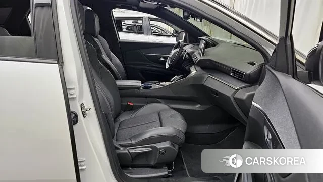 Peugeot 3008 second generation 2020 Белый из Кореи, фото 2